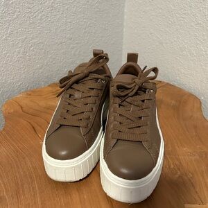 Puma Brown and White Women's Sneakers